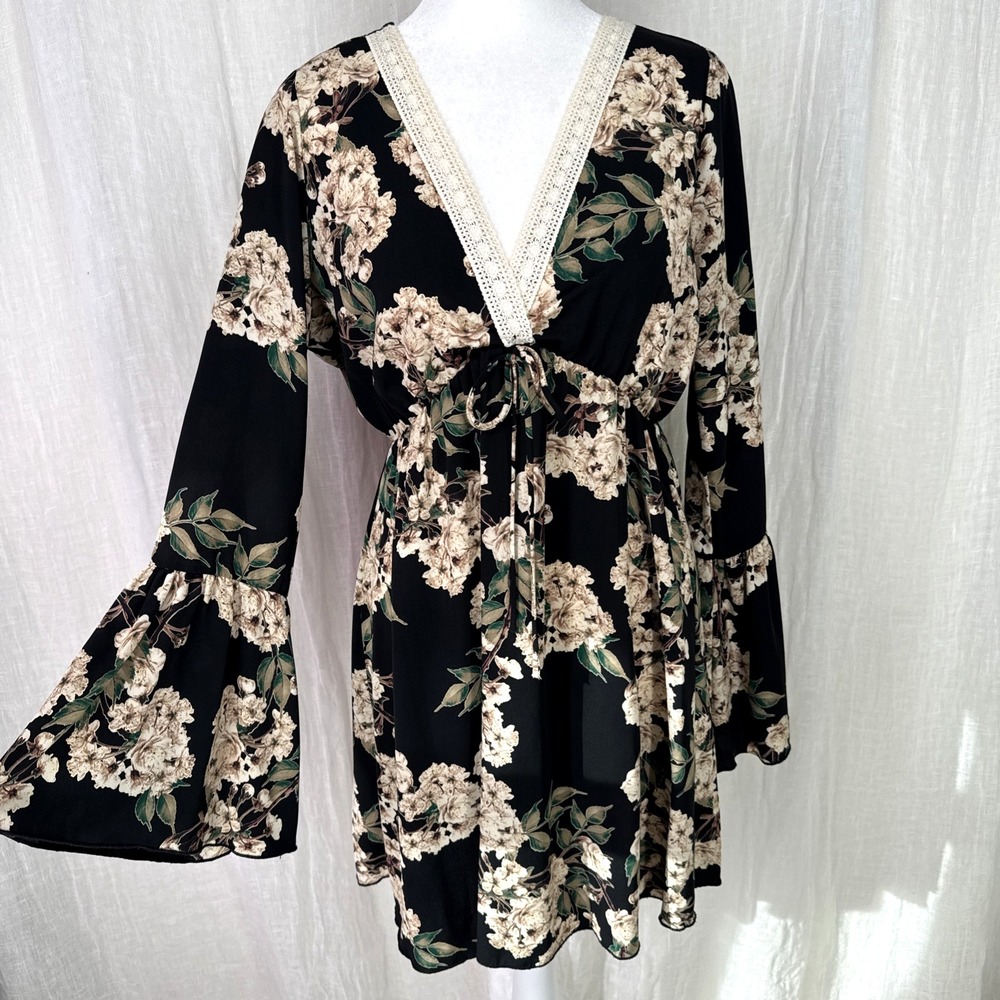 Floral Boho Mini Dress Long Flare Sleeve L Dark Romantic Y2K Whimsigoth Festival
